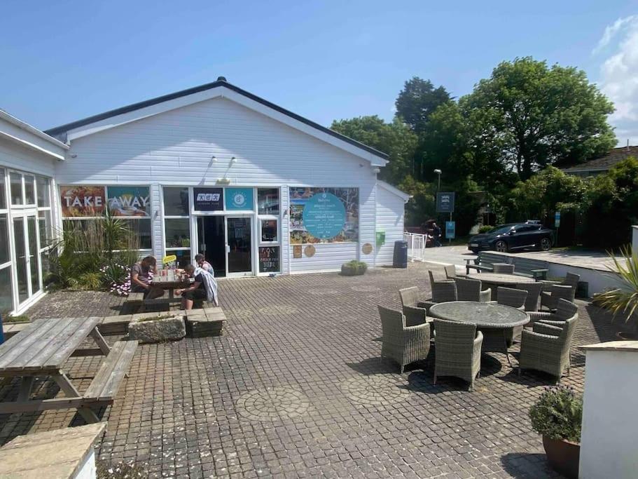 Surf'S Up! Perfect Base For Holidays Or Work In Cornwall St Columb Major Exterior foto